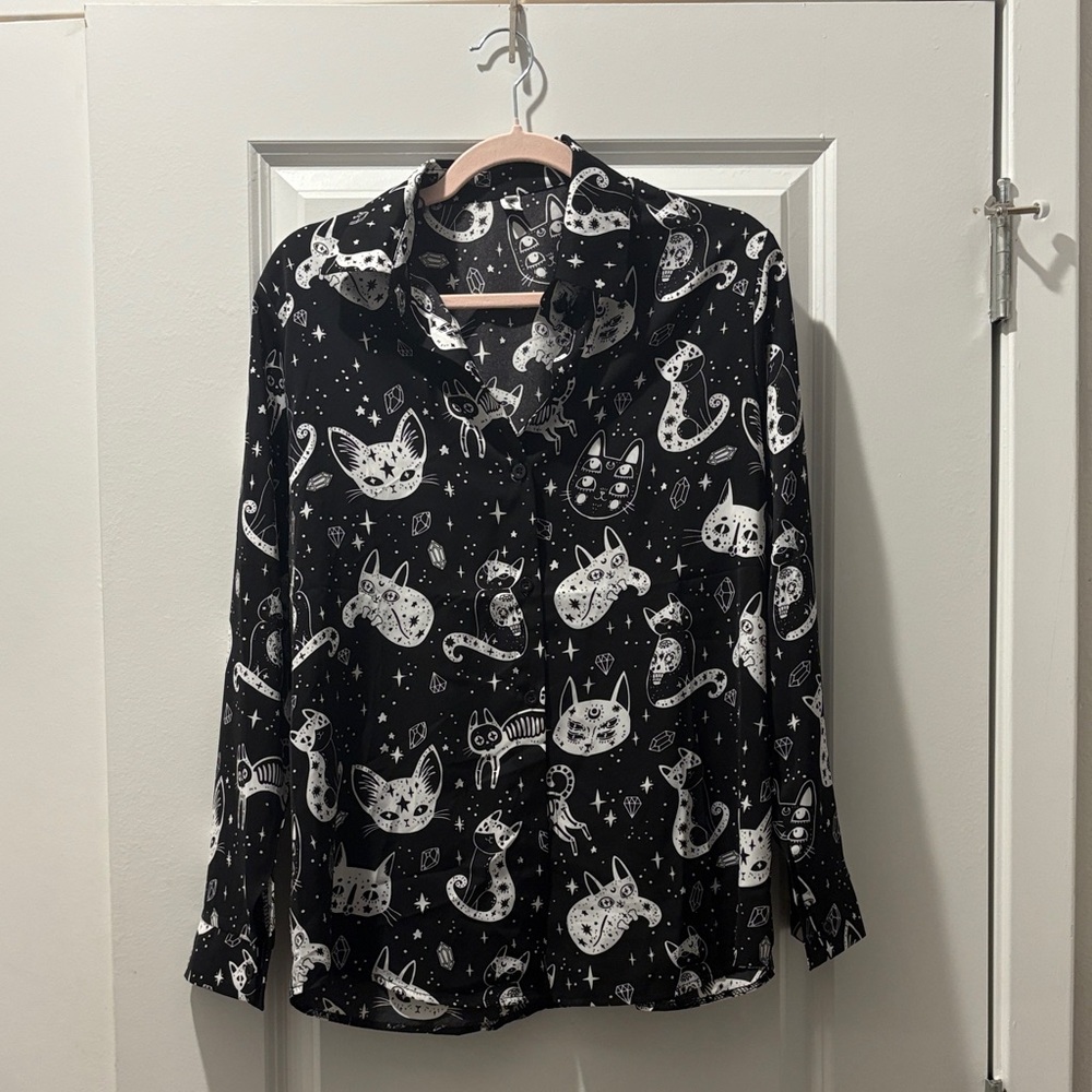 Black and White Cat Print Button-Up Shirt